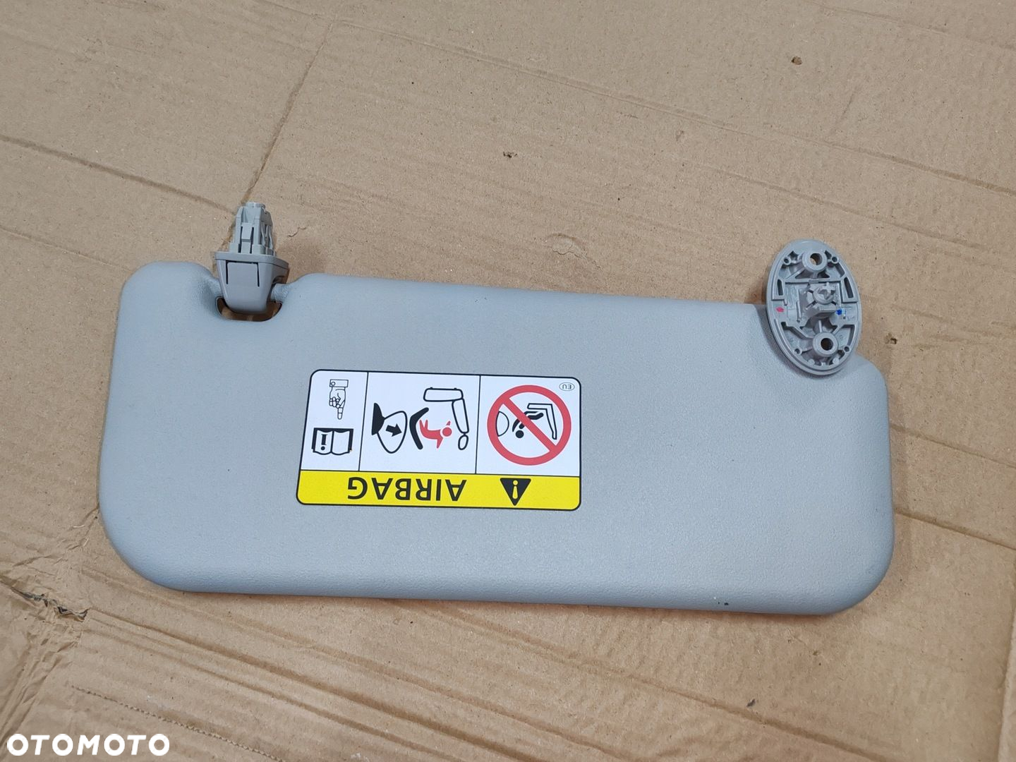 Daszek osłona przeciwsłoneczna lewa słonecznik Toyota Auris II 12-18 - 2