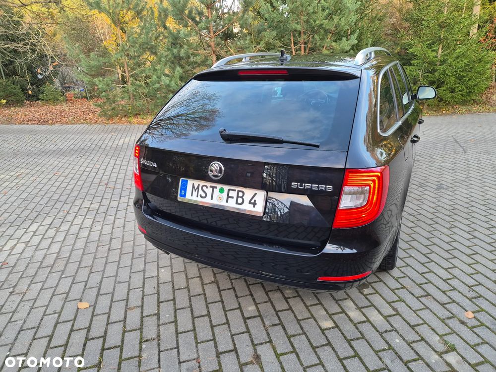 Skoda Superb Combi 2.0 TDI DSG Exclusive - 15