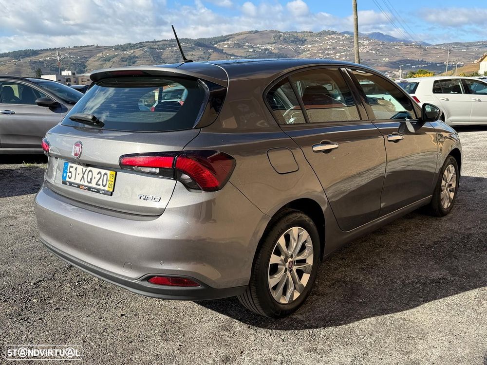 Fiat Tipo - 12