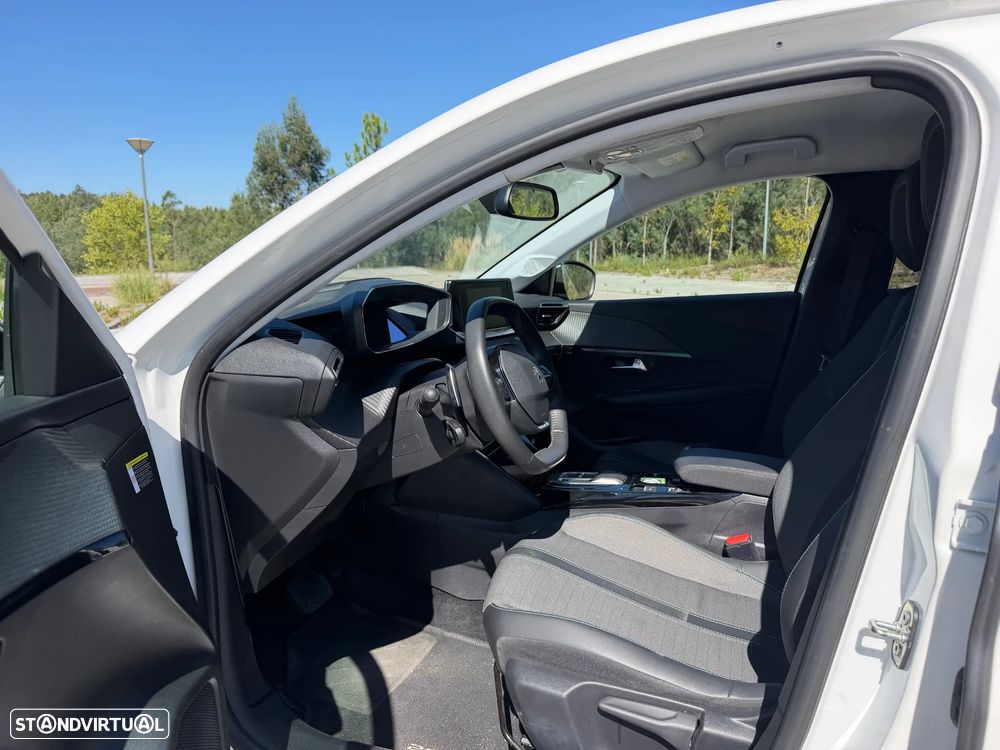 Peugeot 208 1.2 PureTech Allure Pack EAT8 - 11