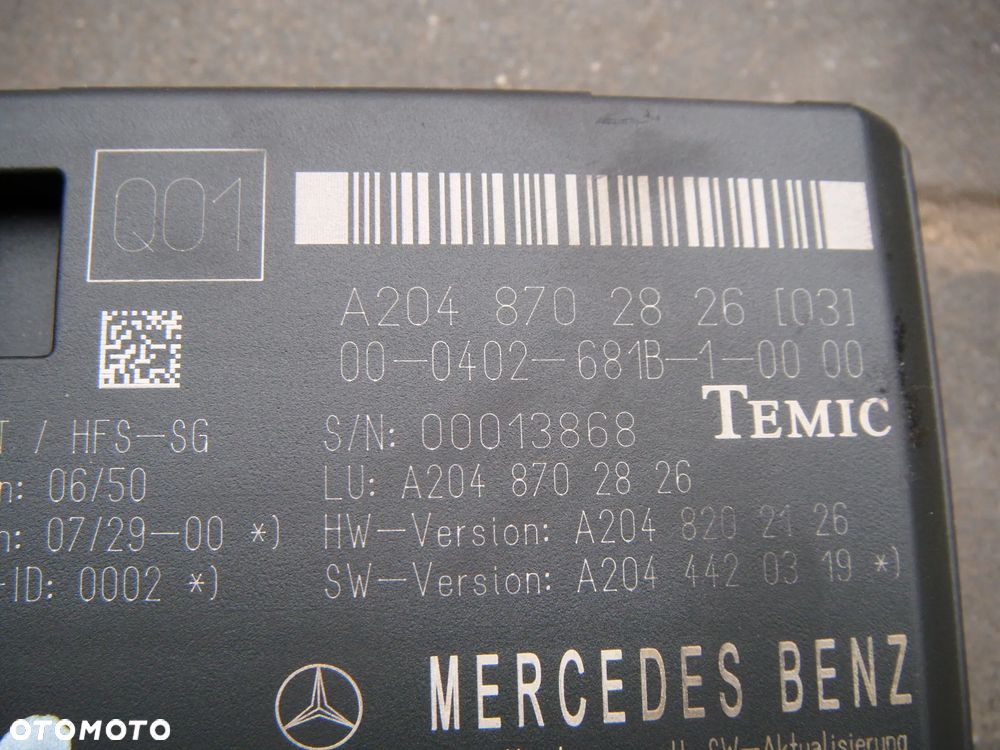 mercedes c klasa w204 08r moduł silnika klapy tył 2048702826 - 2
