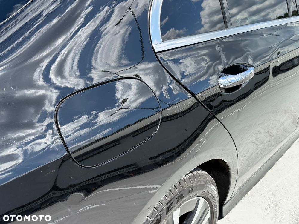 Mercedes-Benz Klasa E 220 d 4-Matic AMG - 30