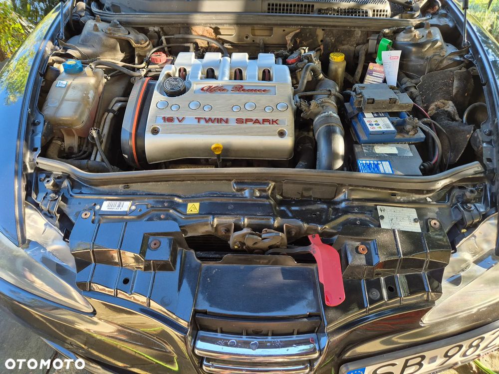 Alfa Romeo 147 - 8