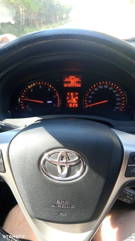 Toyota Avensis 2.0 D-4D Sol plus - 12