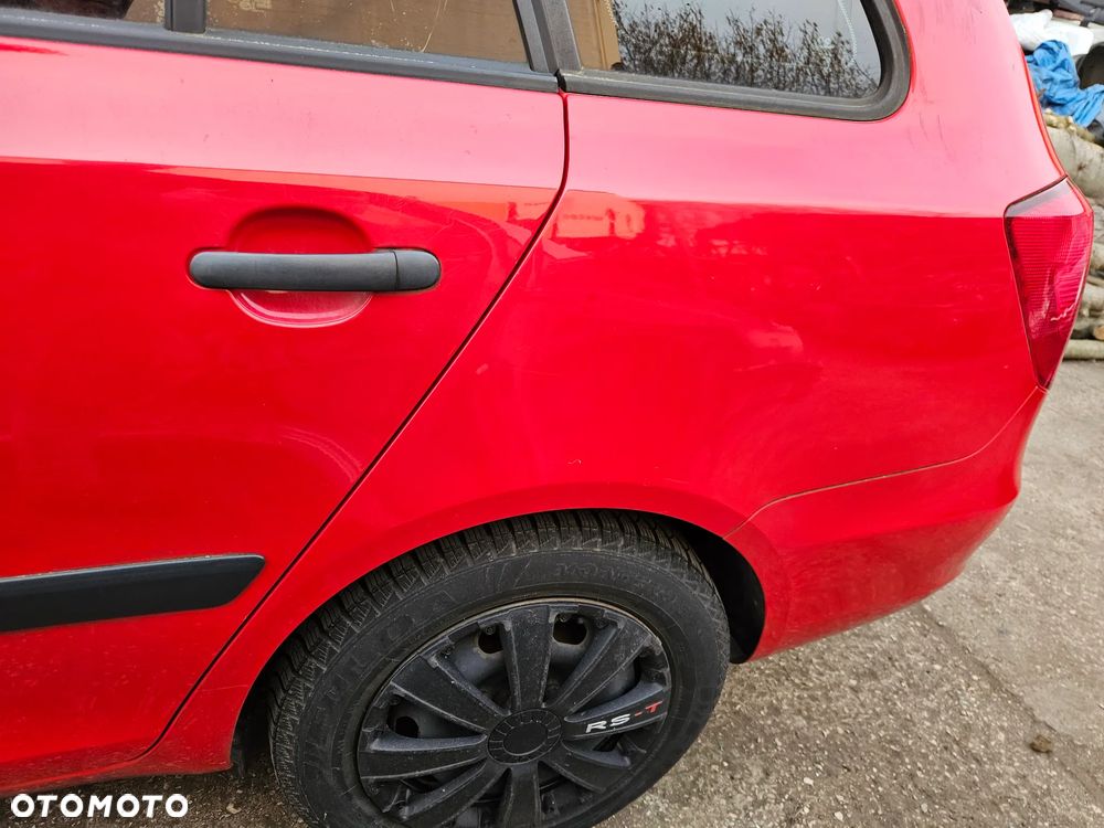 Skoda Fabia II 2  kombi  błotnik tylny tył  prawy  lewy - 3