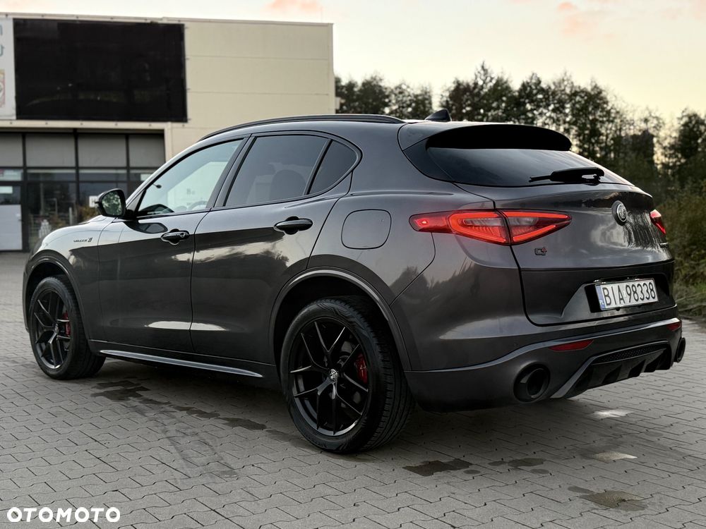 Alfa Romeo Stelvio 2.0 Turbo Veloce TI Q4 - 16