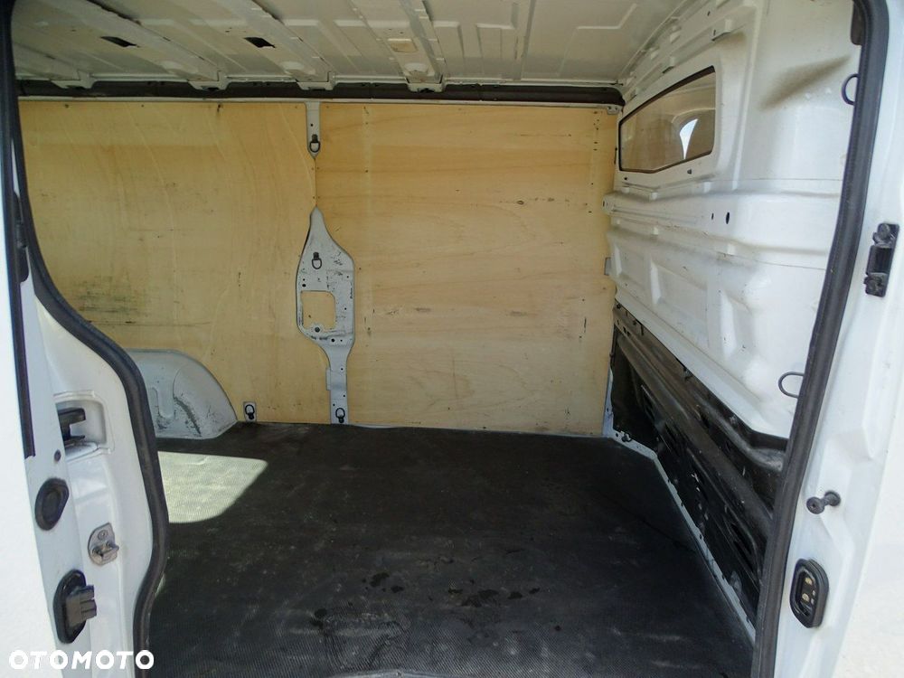 Renault Trafic - 15