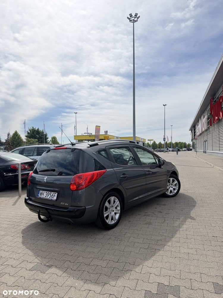 Peugeot 207 - 4