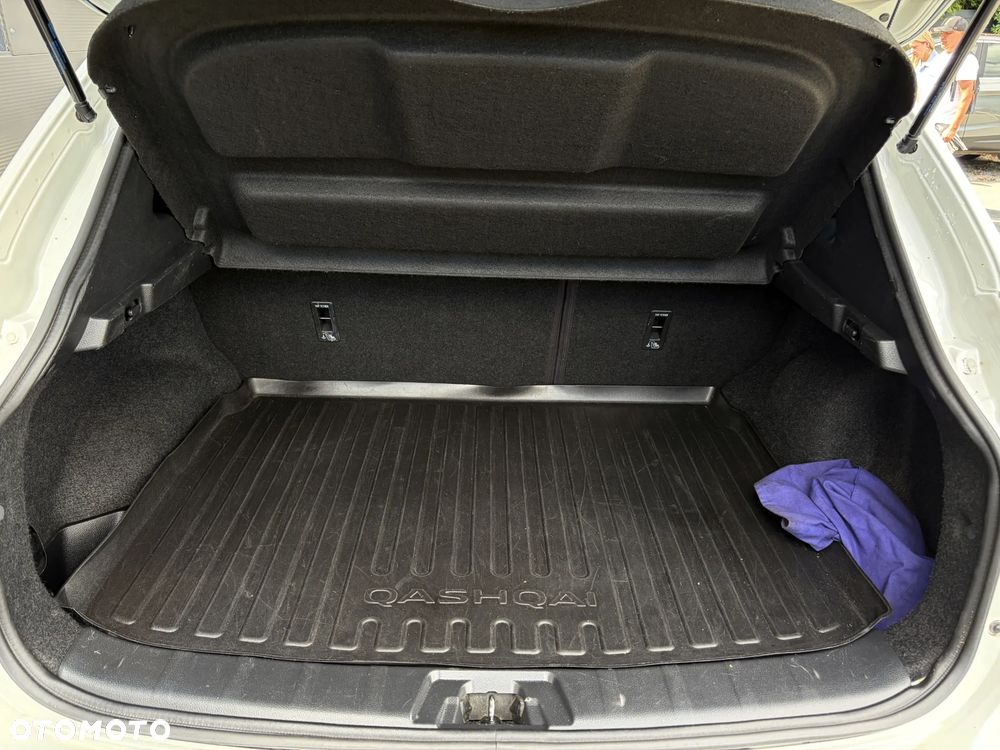 Nissan Qashqai 1.6 DIG-T N-Connecta - 35