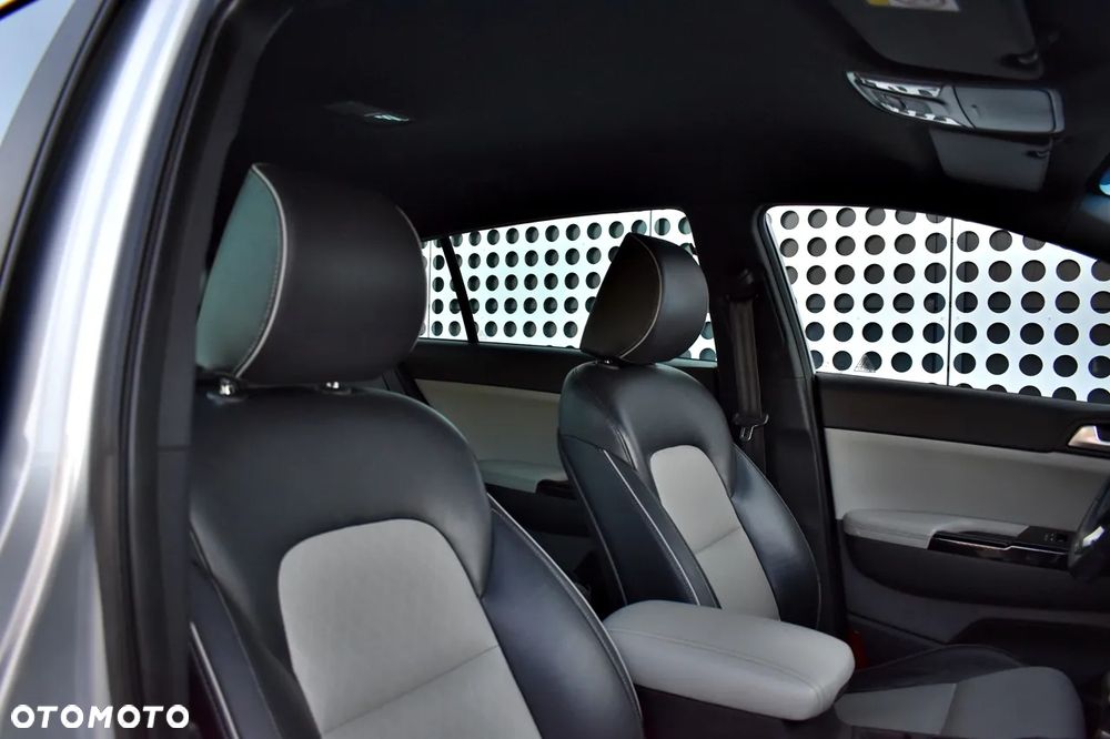 Kia Sportage 1.6 T-GDI AWD DCT GT LINE - 23