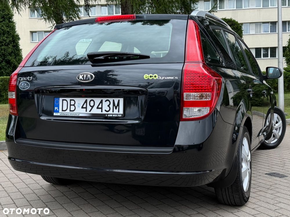 Kia Ceed 1.4 CVVT Dream-Team Edition - 12