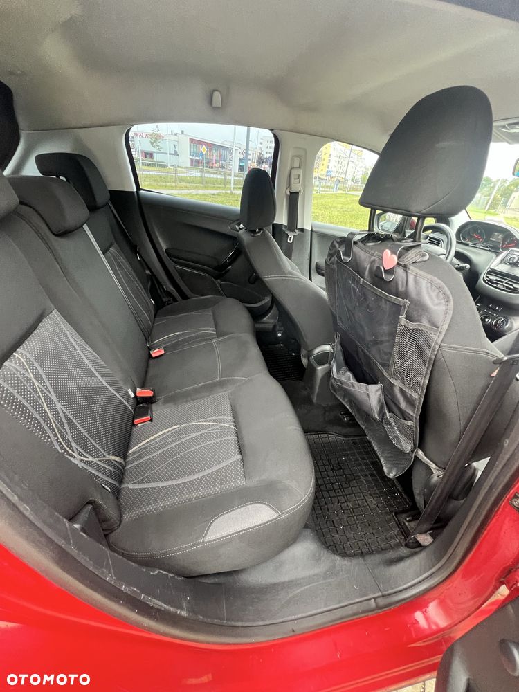 Peugeot 208 - 5
