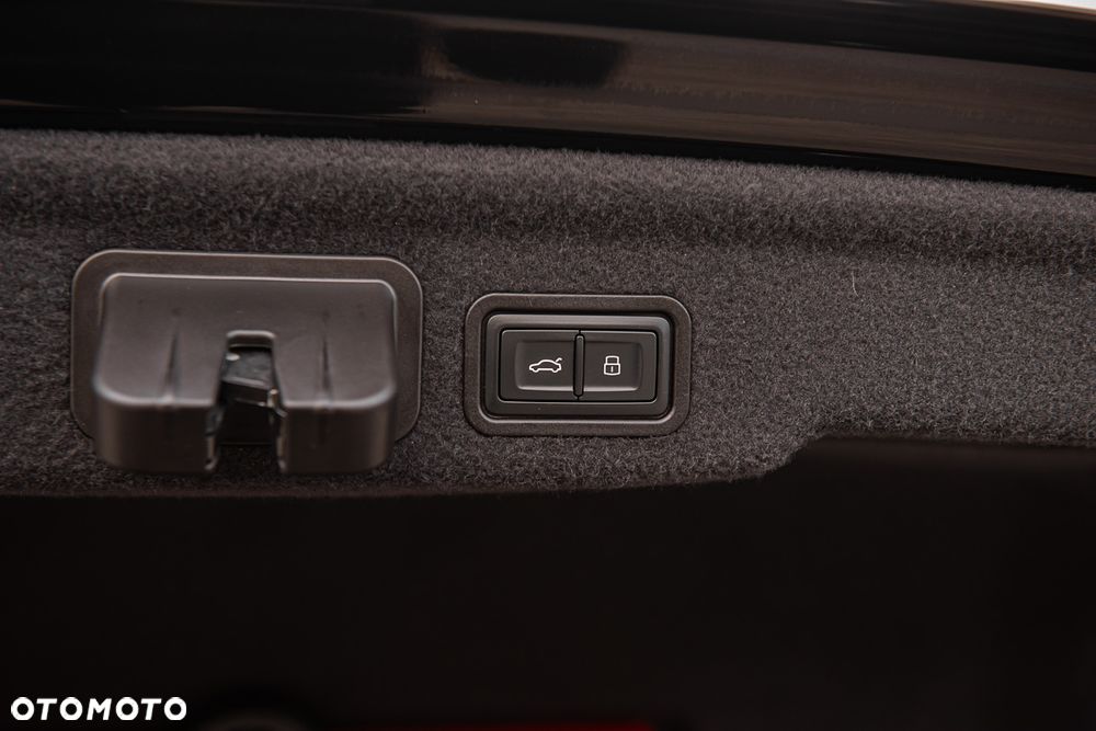 Audi A8 3.0 TDI DPF quattro tiptronic - 36