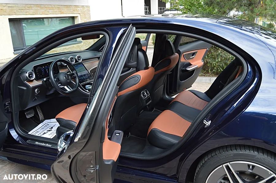 Mercedes-Benz C 300 4Matic 9G-TRONIC AMG Line - 2