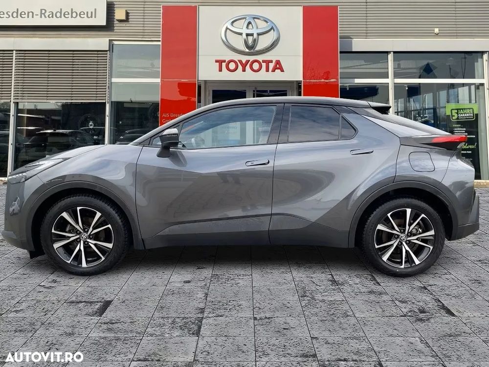 Toyota C-HR 1.8 Hybrid Team Deutschland - 28
