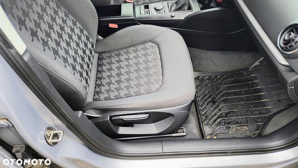 Audi A3 1.6 TDI clean diesel Attraction - 13