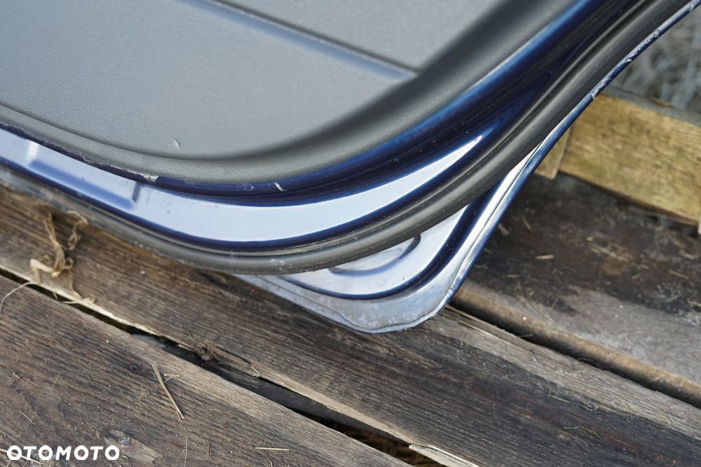 Drzwi tył tylne prawe VW Polo IV 9N 5d LB5N - 14