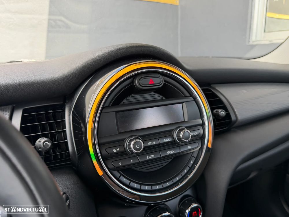 MINI 3 Portas Cooper D - 36