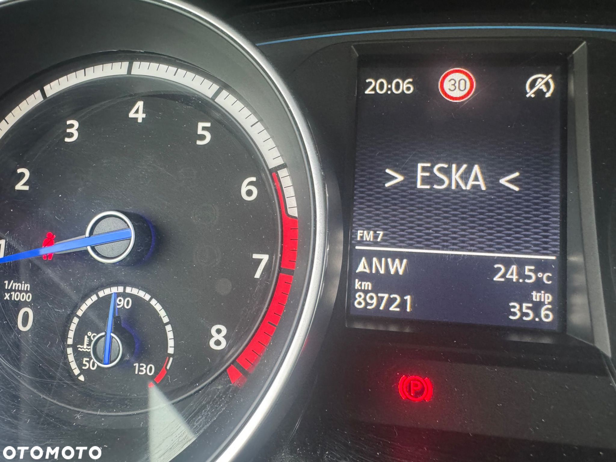 Volkswagen Golf VII 2.0 TSI BMT 4Mot R DSG - 9