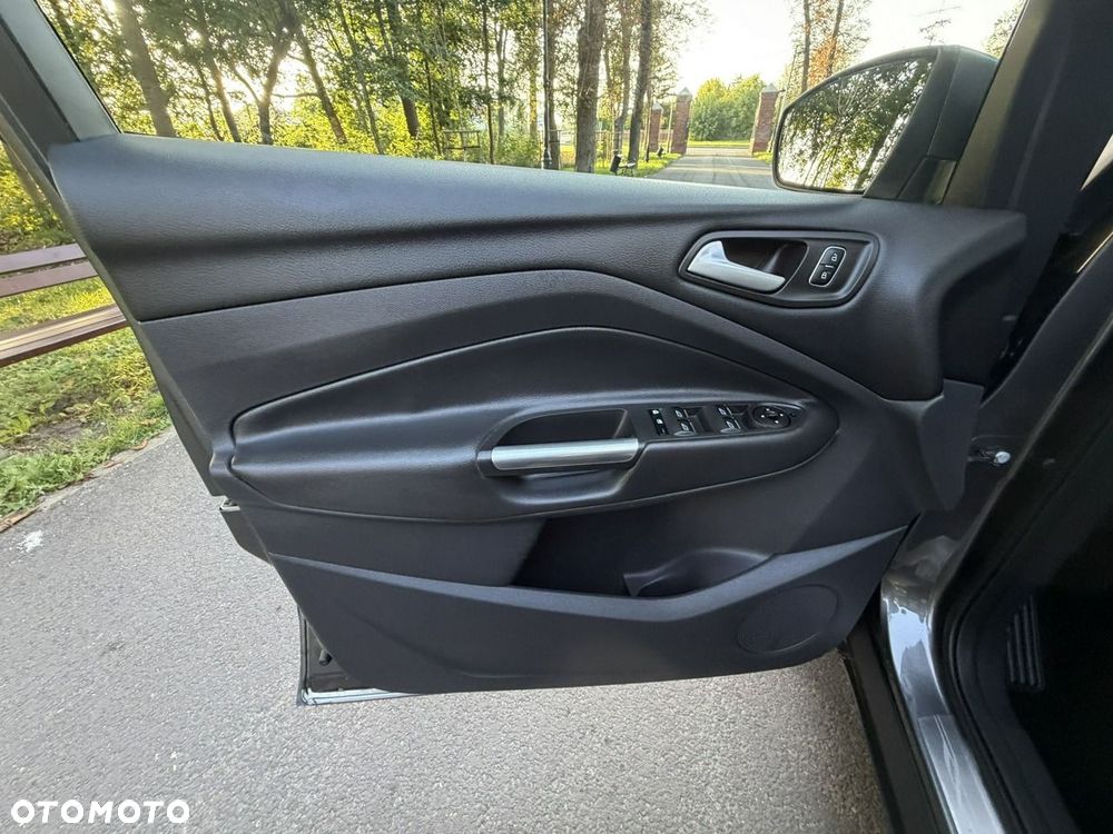 Ford Kuga - 20