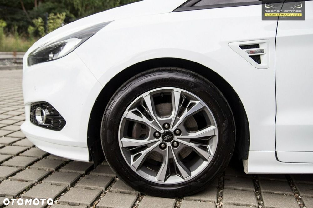 Ford S-Max - 18