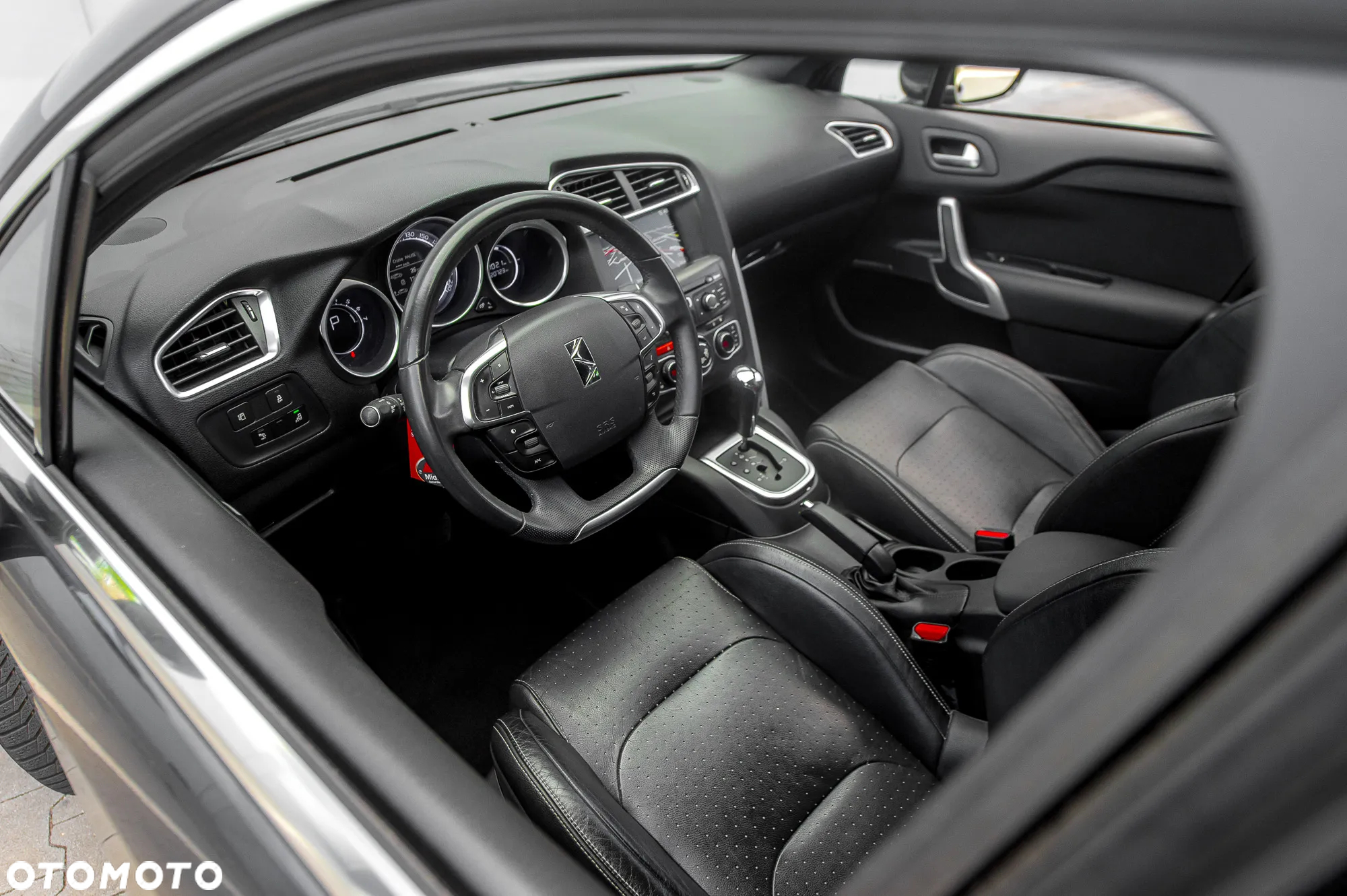 Citroën DS4 1.6 THP SoChic - 20
