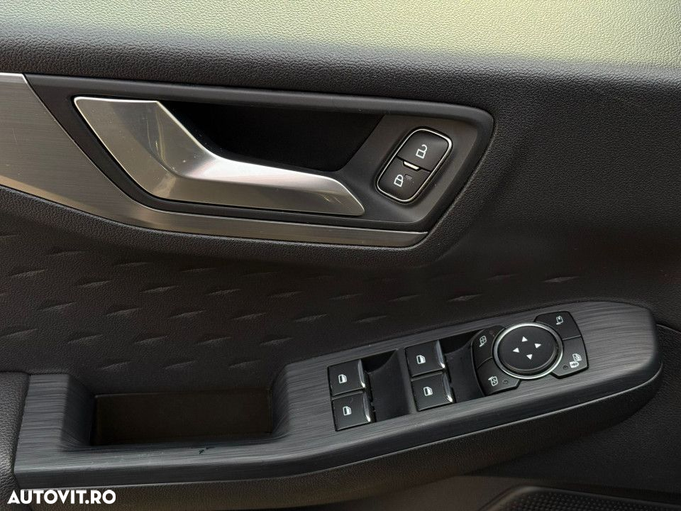 Ford Kuga 1.5 EcoBoost FWD Titanium - 25