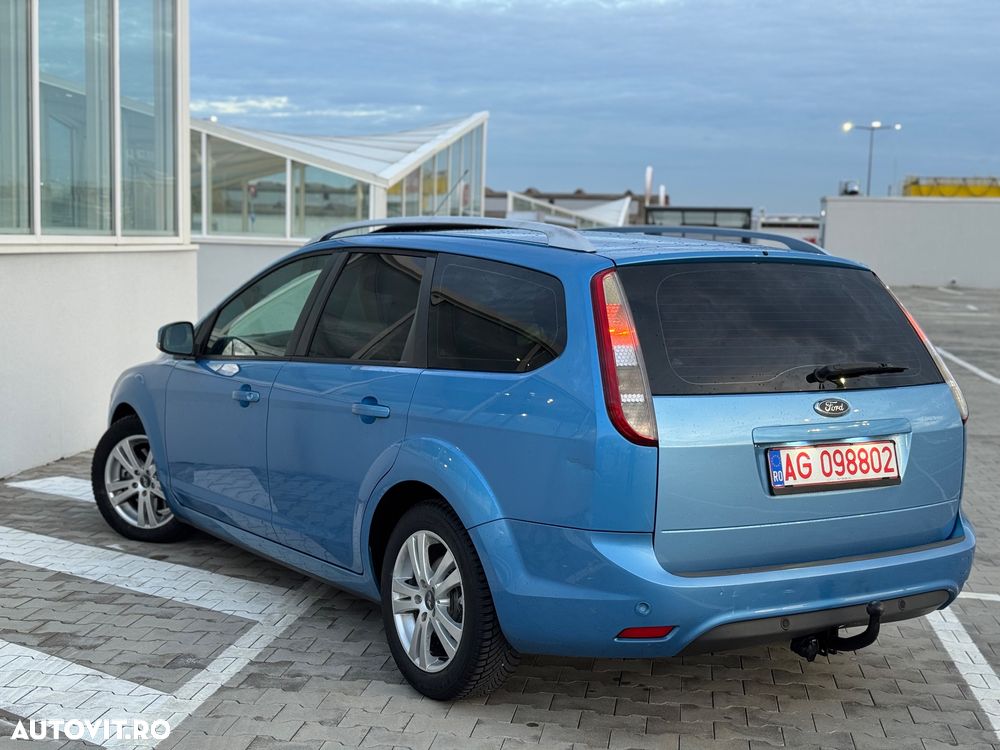 Ford Focus 2.0 TDCi DPF Ghia - 12