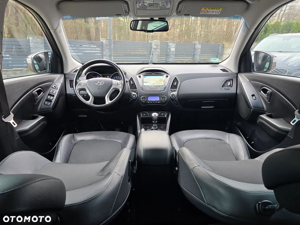 Hyundai ix35 2.0 CRDi Premium 4WD - 17