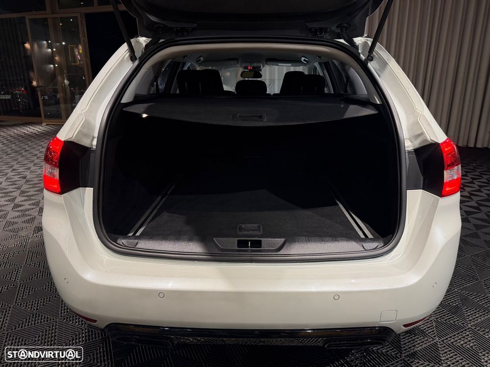 Peugeot 308 SW HDi FAP 150 Allure - 23