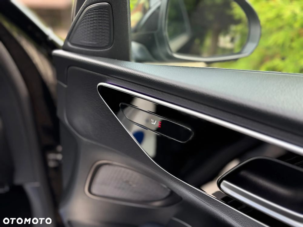 Mercedes-Benz Klasa C 220 d 9G-TRONIC Avantgarde - 12