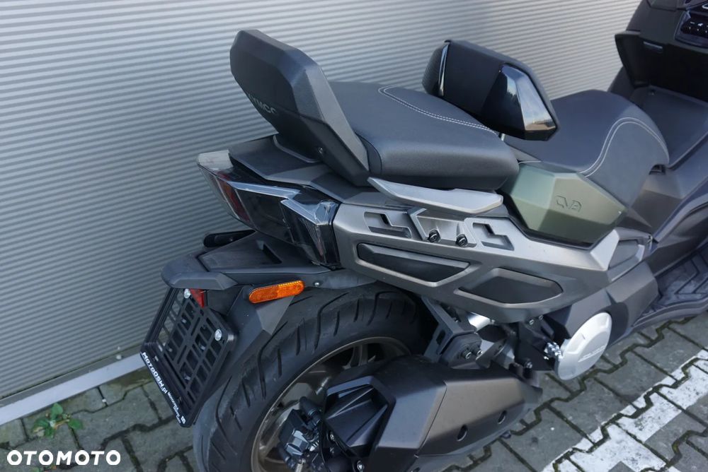 Kymco CV3 - 11