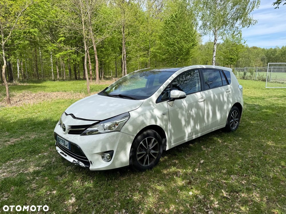 Toyota Verso 1.6 D-4D 5-Sitzer Start/Stop Skyview Edition - 10