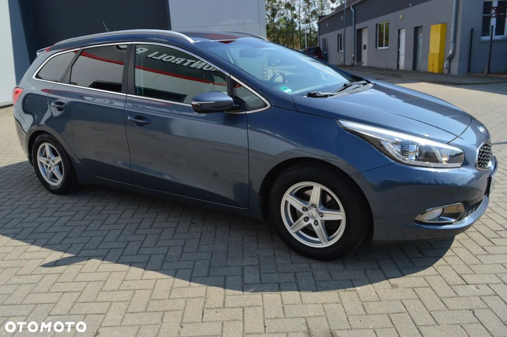 Kia Ceed 1.6 GDI Edition 7 - 11