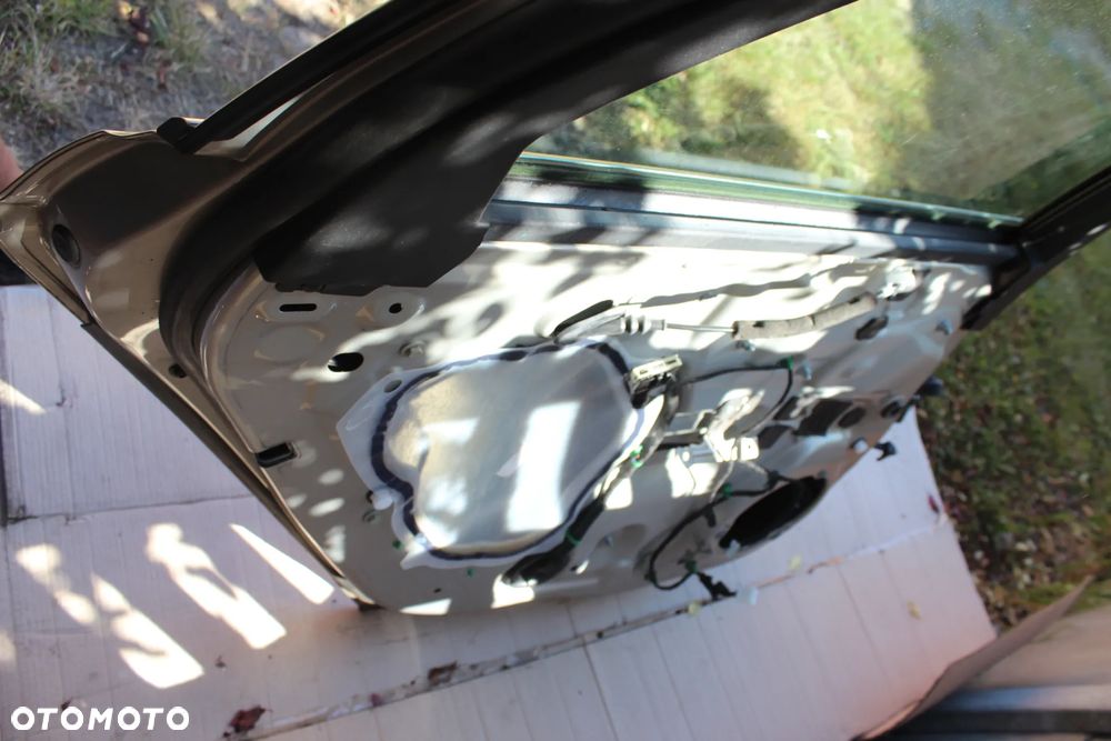 DRZWI TYLNE LEWE FORD MONDEO MK5 KOMBI TECTONIC SILVER 2016 - 19