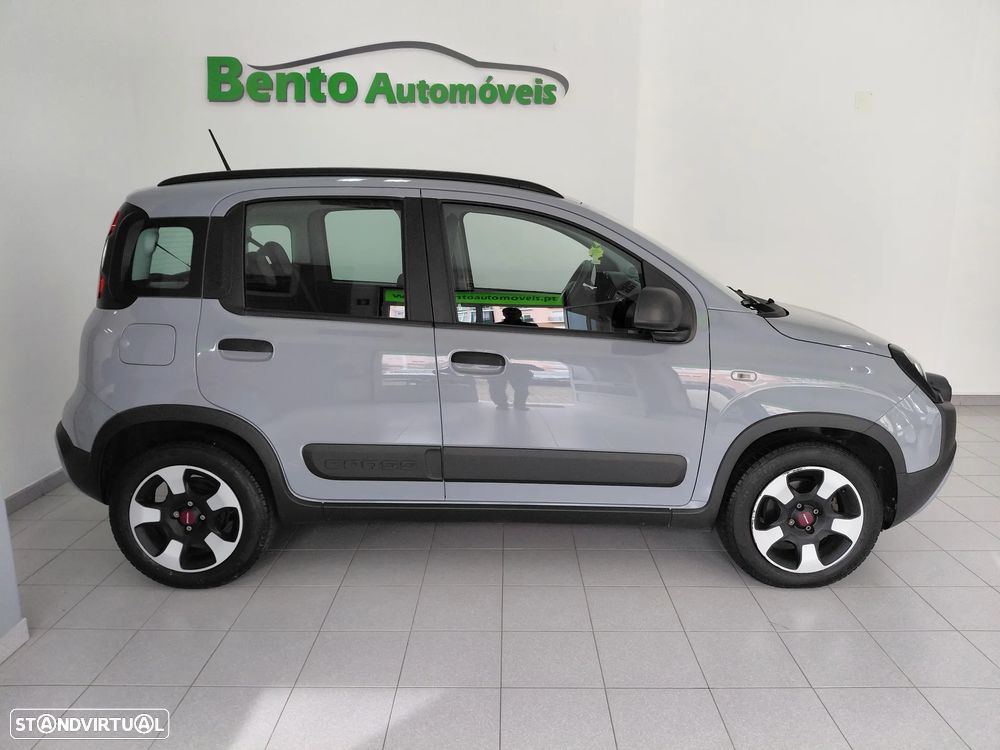Fiat Panda 1.0 Hybrid City Cross - 2
