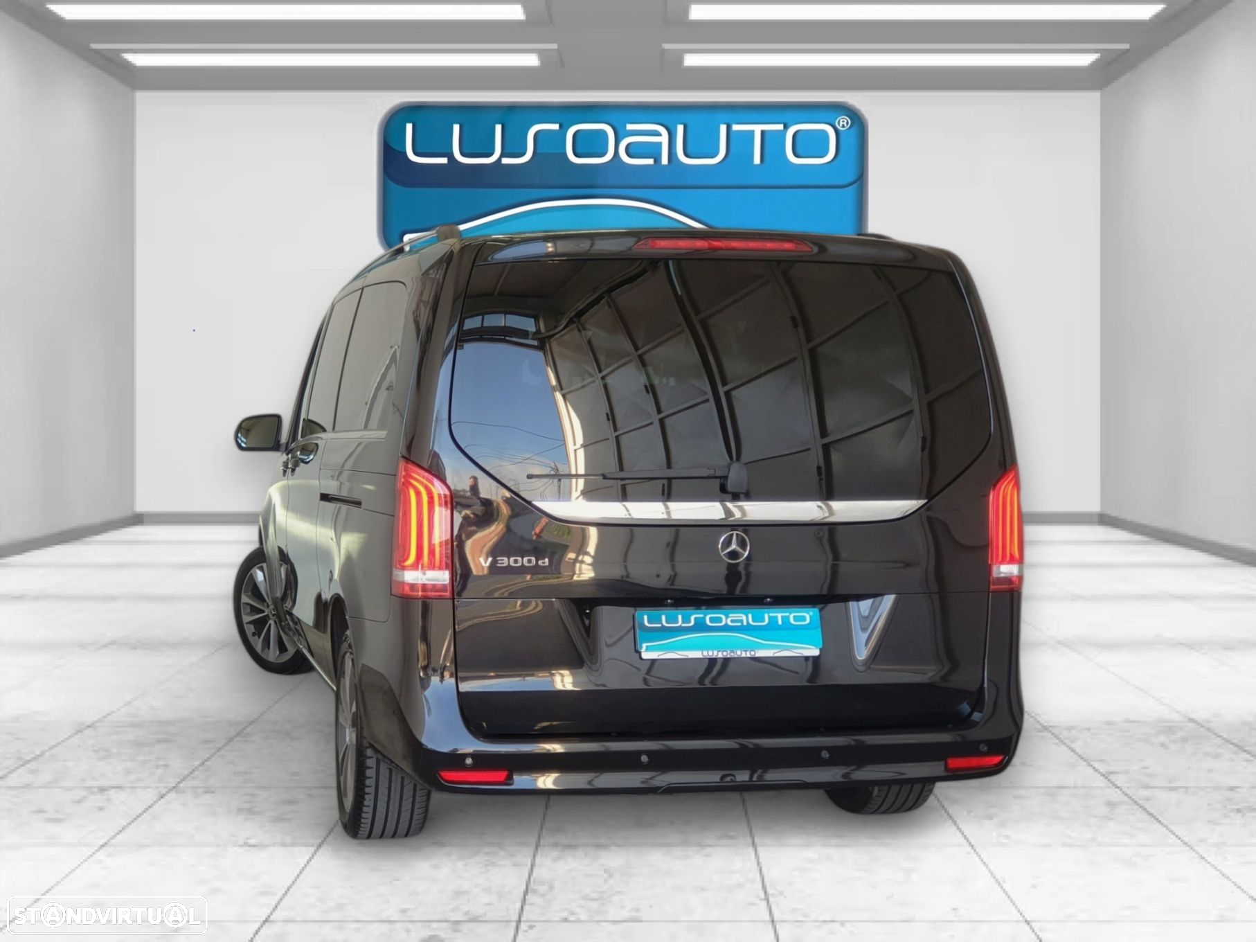 Mercedes-Benz V 300 d Longo Avantgarde - 9