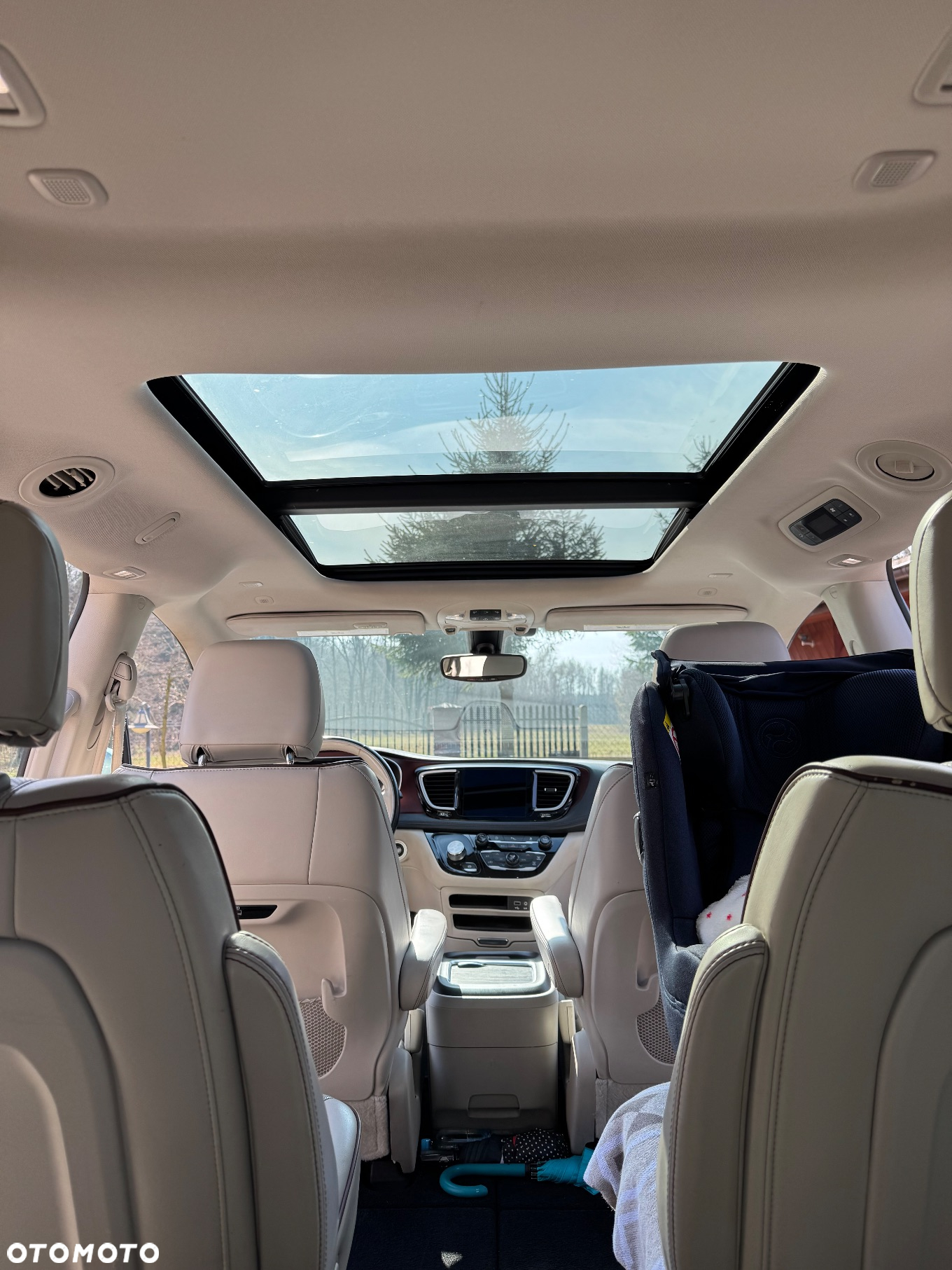 Chrysler Pacifica - 8