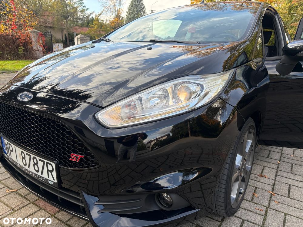 Ford Fiesta 1.6 EcoBoost mit Leder-Sport-Paket ST - 31