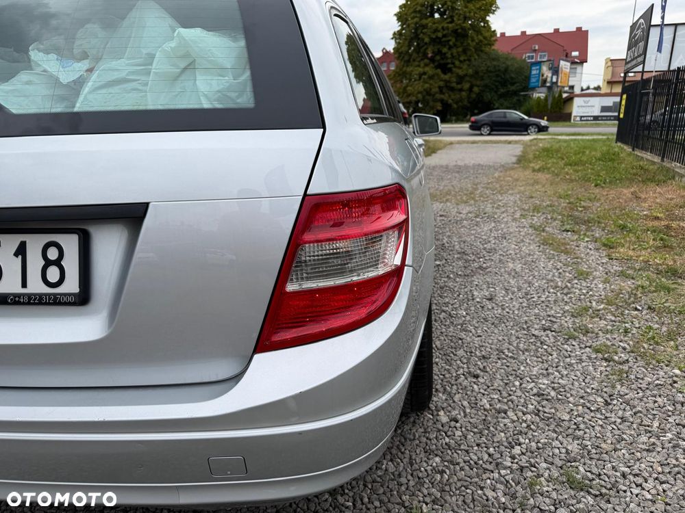 Mercedes-Benz Klasa C 180 BlueEFFICIENCY 7G-TRONIC Elegance - 20