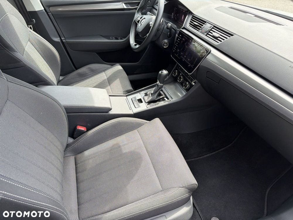 Skoda Superb 2.0 TDI SCR Style DSG - 24