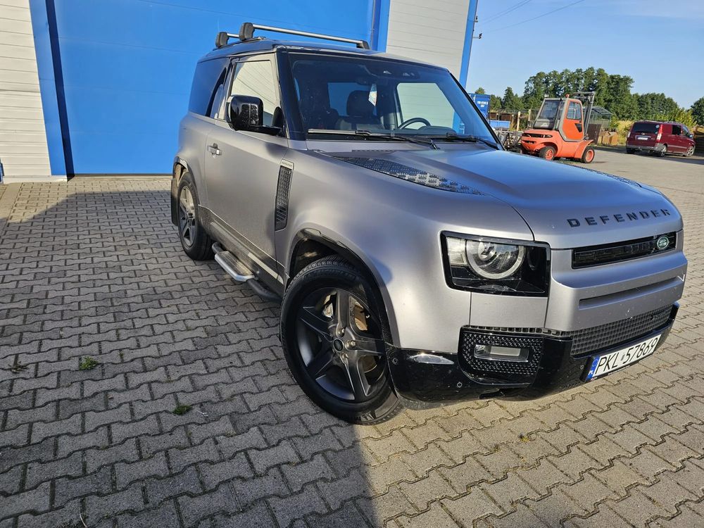 Używany Land Rover Defender 2022 - 369 000 PLN, 18 763 km - Otomoto.pl