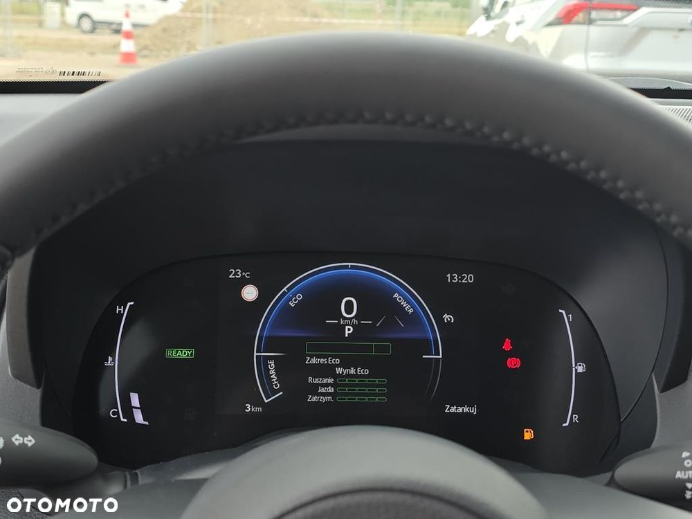 Toyota Yaris Hybrid 1.5 Style - 17