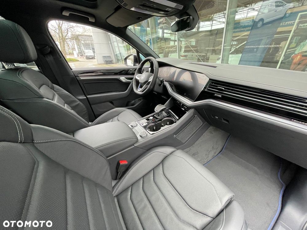 Volkswagen Touareg - 16