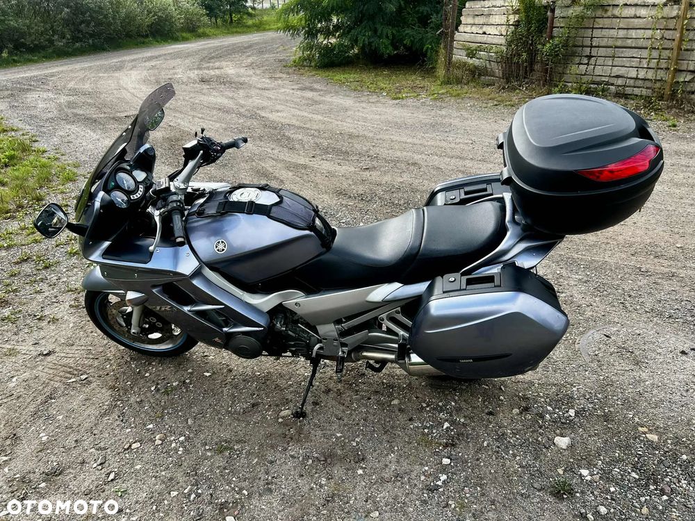 Yamaha FJR - 7