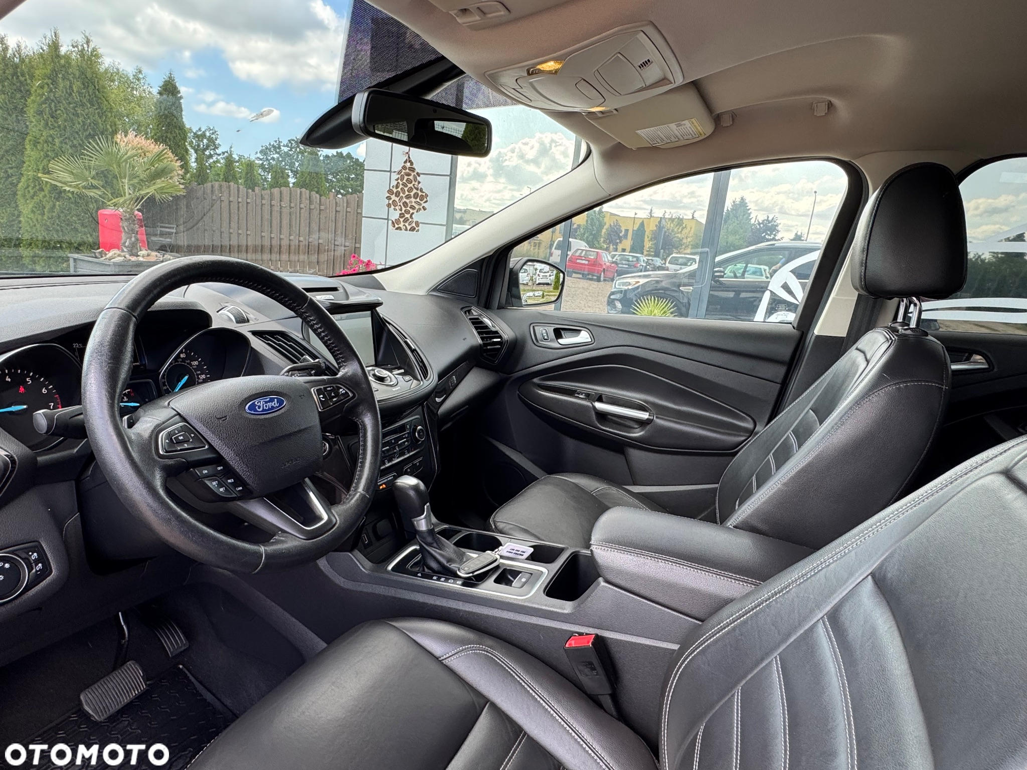 Ford Escape 2.0 EcoBoost AWD Titanium - 23