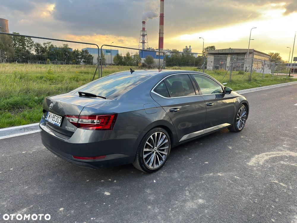 Skoda Superb 1.8 TSI L&K DSG - 2