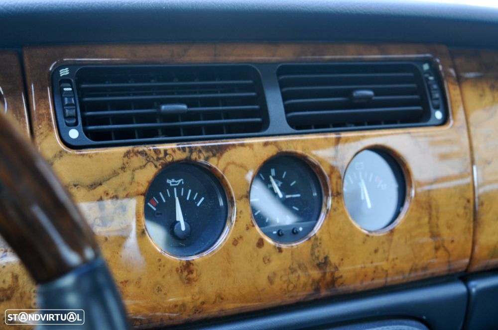 Jaguar XK XK8 4.0 Coupé Pele - 15