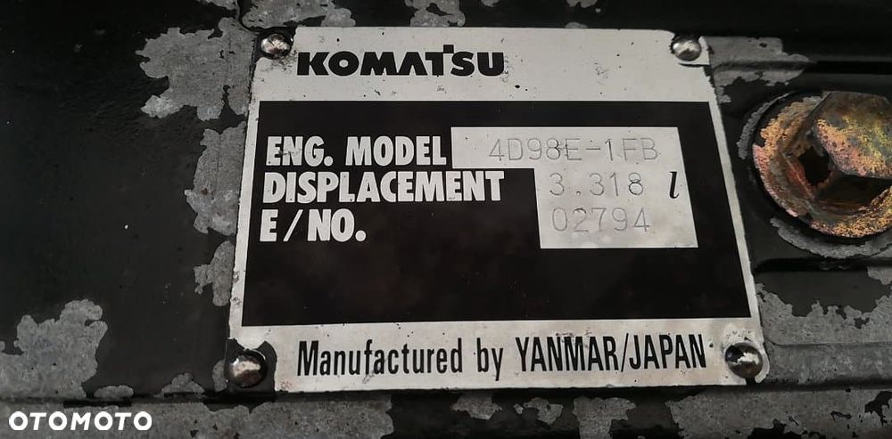 SILNIK KOMATSU YANMAR 4D98E 48,9kW/2400rpm 3,318L 12900 netto - 8
