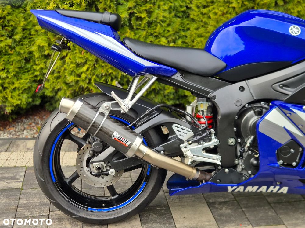 Yamaha R6 - 29
